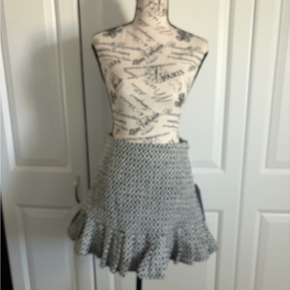 Sweet Rain Gray Textured Mini Skirt - Picture 2 of 3
